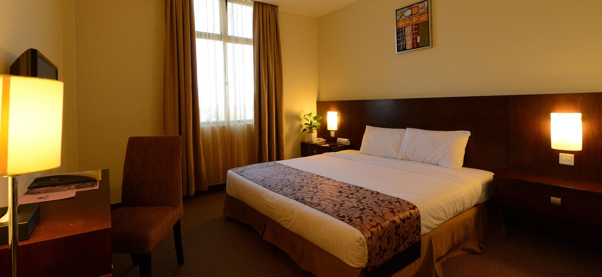 The Grand Puteri Hotel Κουάλα Τερενγκάνου Εξωτερικό φωτογραφία