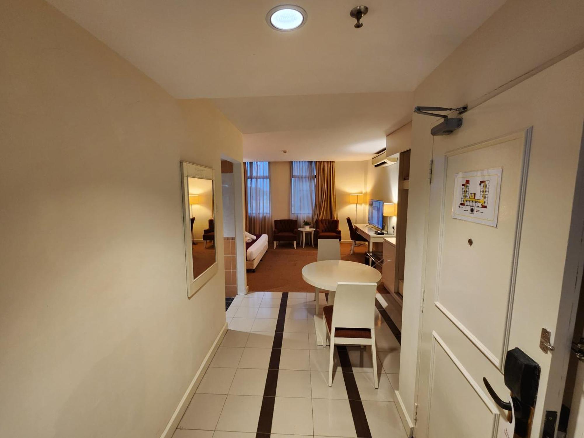 The Grand Puteri Hotel Κουάλα Τερενγκάνου Εξωτερικό φωτογραφία