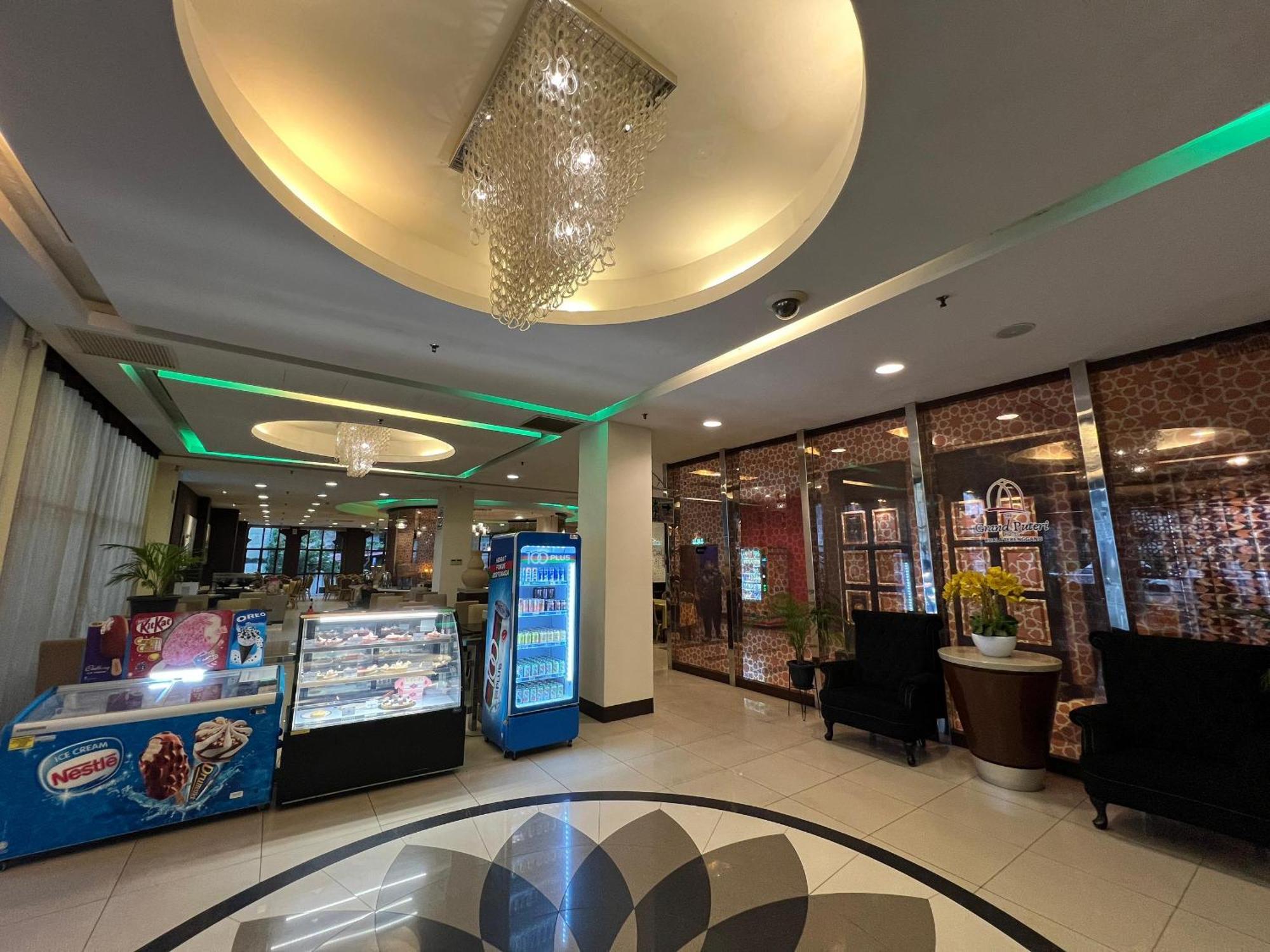 The Grand Puteri Hotel Κουάλα Τερενγκάνου Εξωτερικό φωτογραφία