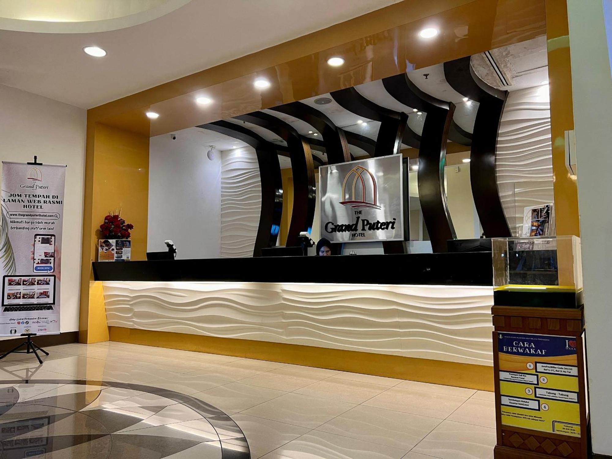 The Grand Puteri Hotel Κουάλα Τερενγκάνου Εξωτερικό φωτογραφία