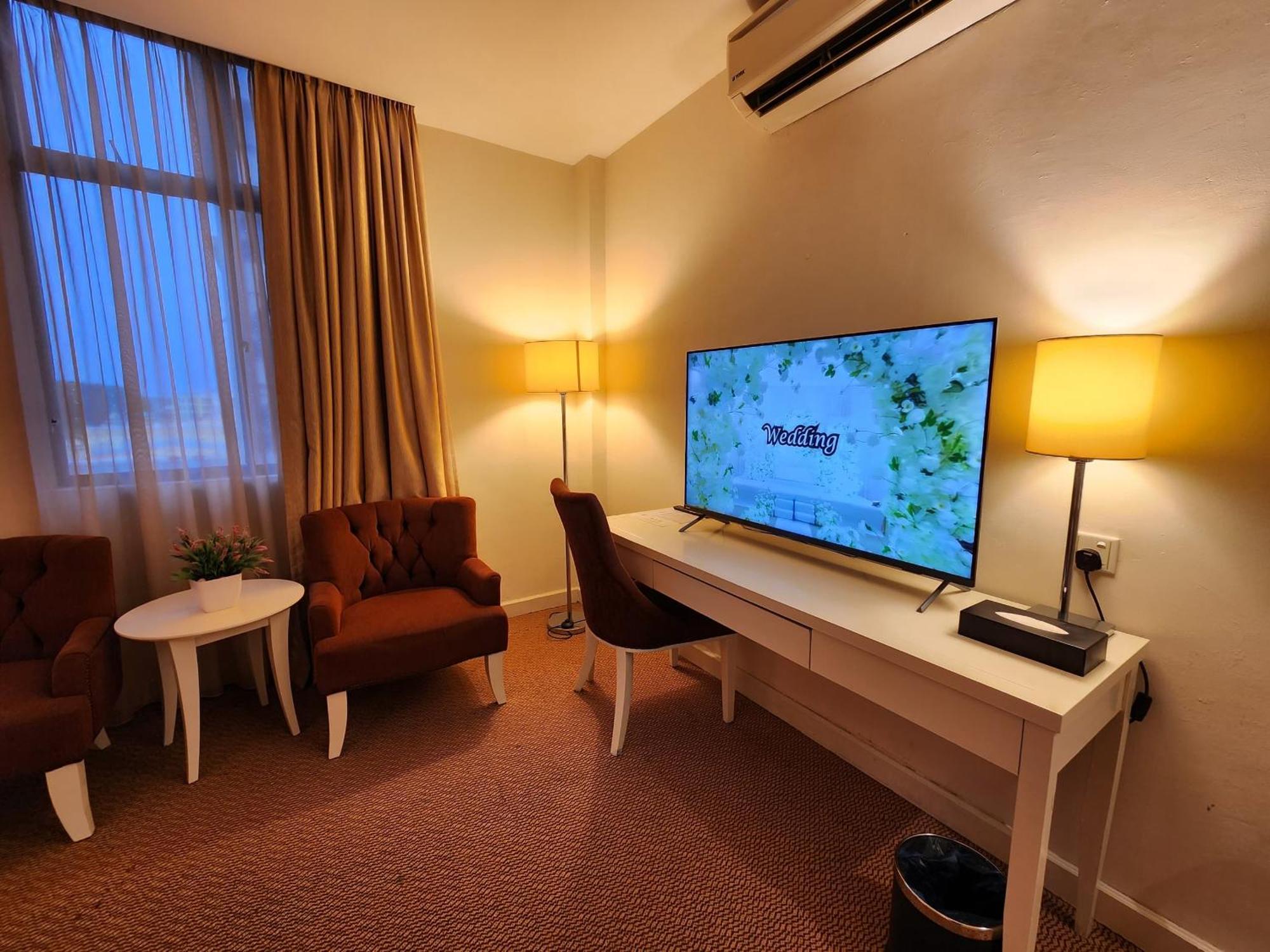 The Grand Puteri Hotel Κουάλα Τερενγκάνου Εξωτερικό φωτογραφία