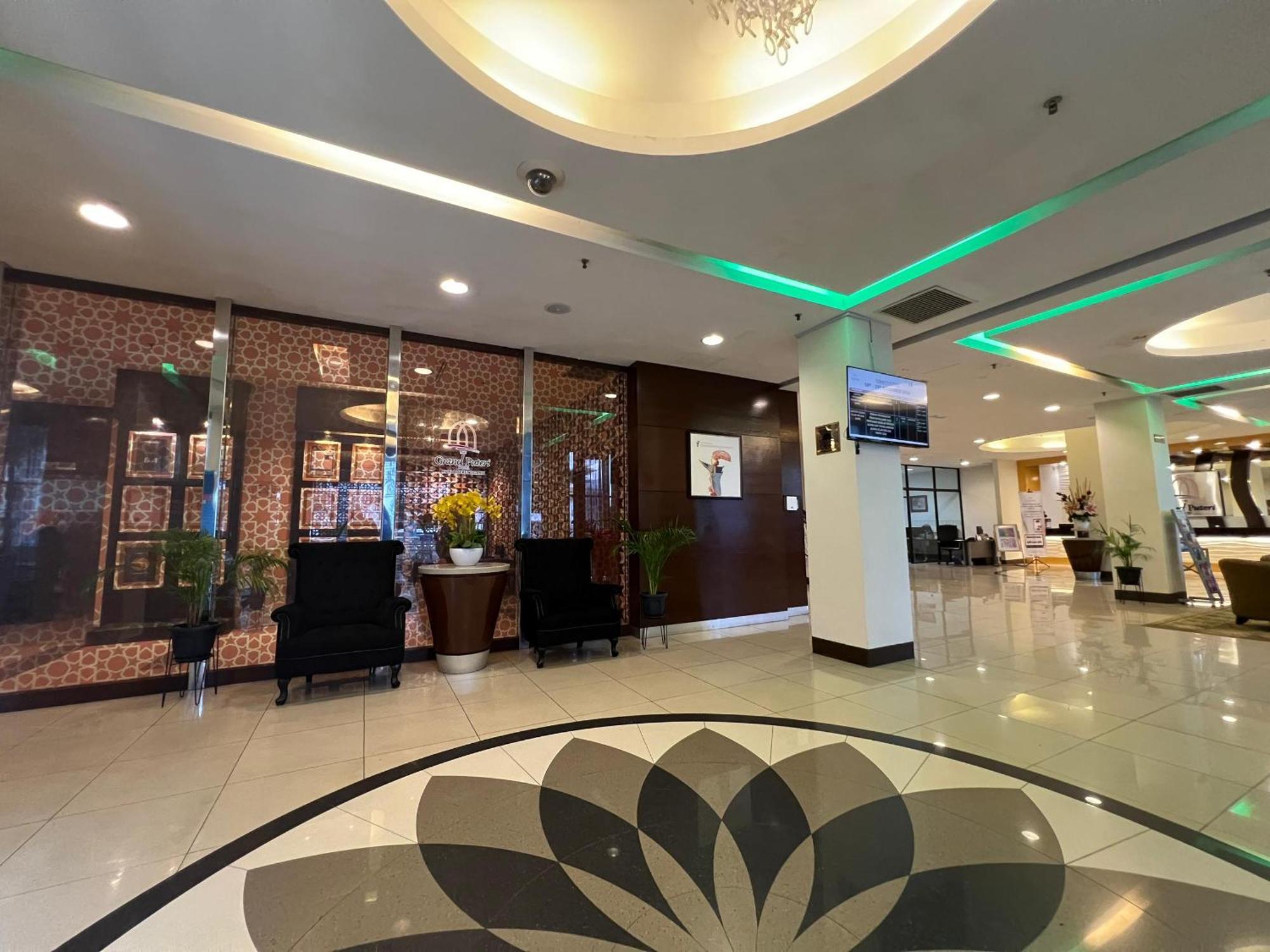 The Grand Puteri Hotel Κουάλα Τερενγκάνου Εξωτερικό φωτογραφία