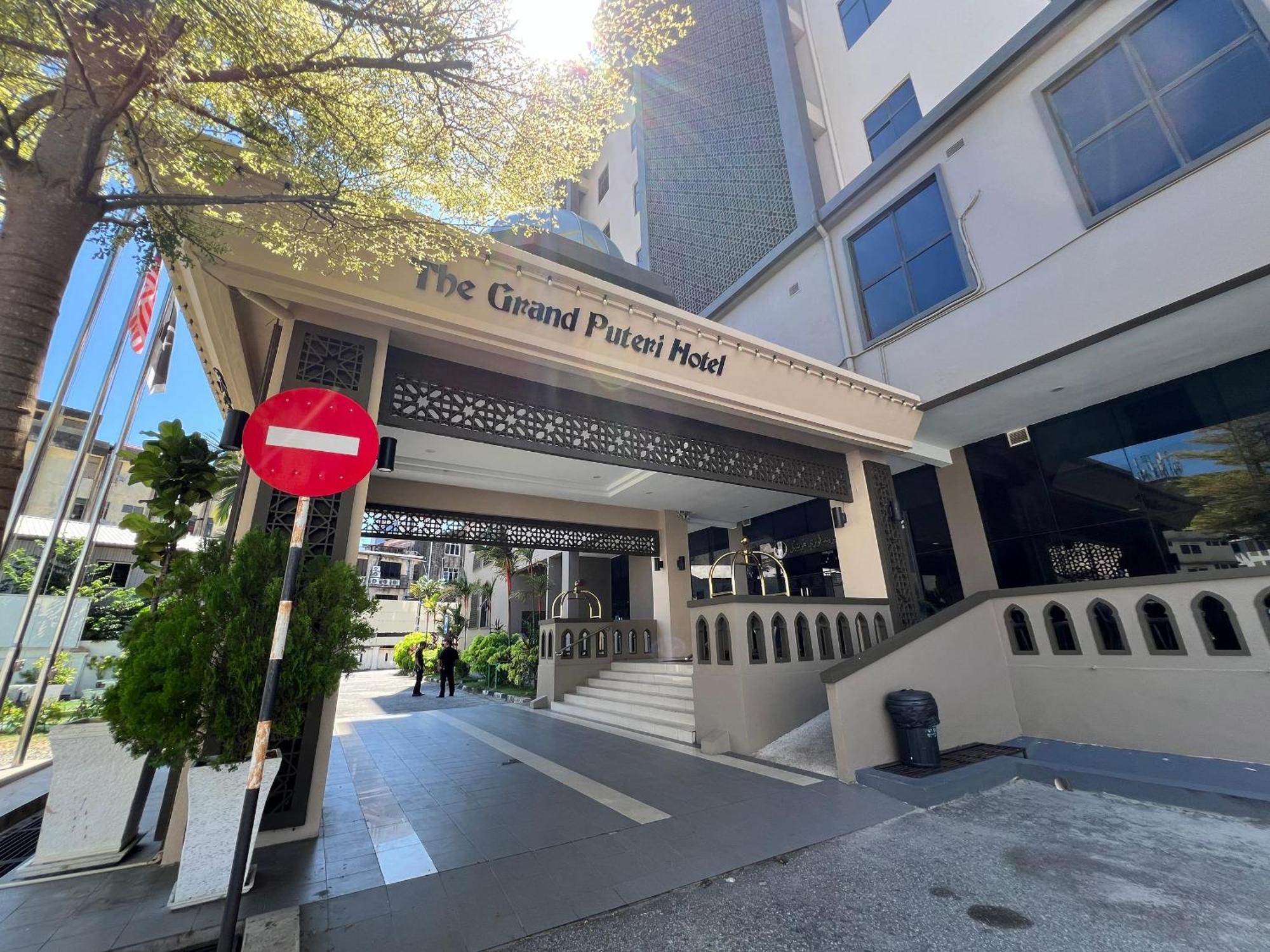 The Grand Puteri Hotel Κουάλα Τερενγκάνου Εξωτερικό φωτογραφία